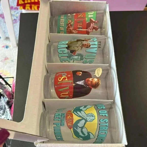 Seinfeld Glassware Set of 4, 16 ounce. Festivus for the rest of us! Brand new! - Picture 3 of 5